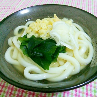 だしの素で簡単❀だしかけうどん